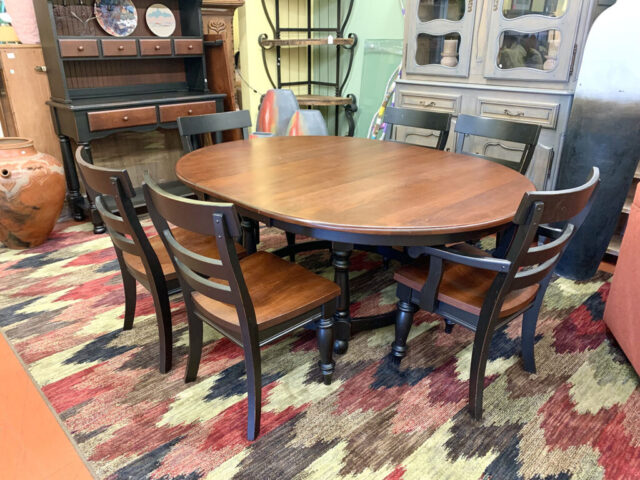 Amish Table with 6 Chairs and 2 Leaves